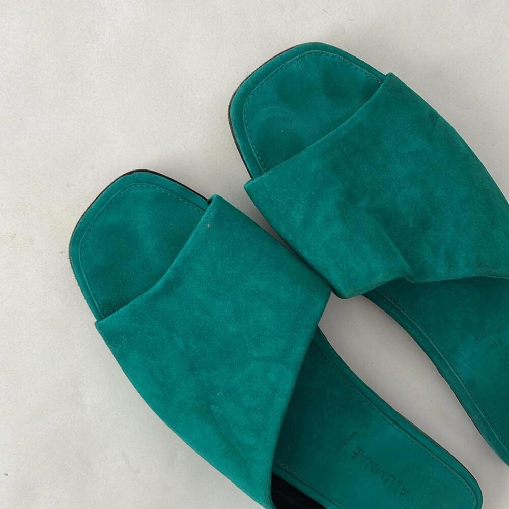 ALUMNAE Italian Suede Teal Asymmetric Sandals EU 37 $425 - Picture 4 of 7